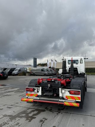 De Vos Petrus Zn TGS 37 480 BL 8x4 4 NN Cab 4