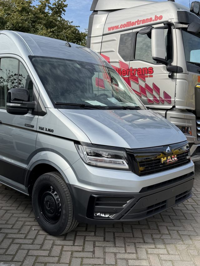 Stock TGE 3 160 8 V L3 H3 RWD 10 yrs Oyster Silver Black Lion 3