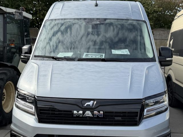Stock TGE 3 180 8 V L3 H3 FWD 10 yrs Oyster Silver Black Lion 2