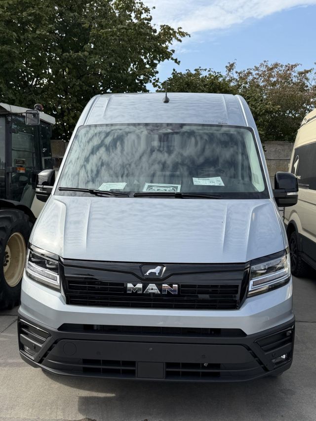 Stock TGE 3 180 8 V L3 H3 FWD 10 yrs Oyster Silver Black Lion 2